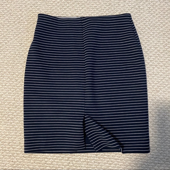 Banana Republic Stretch Ponte Striped Skirt - Picture 2 of 3